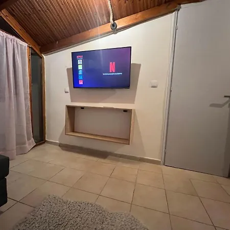 Sweet Wooden Appartement Kastoria