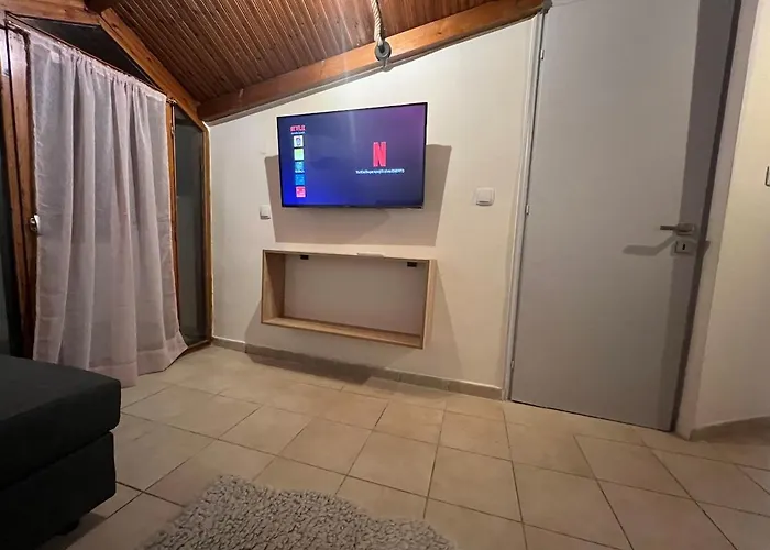 Sweet Wooden Appartement Kastoria